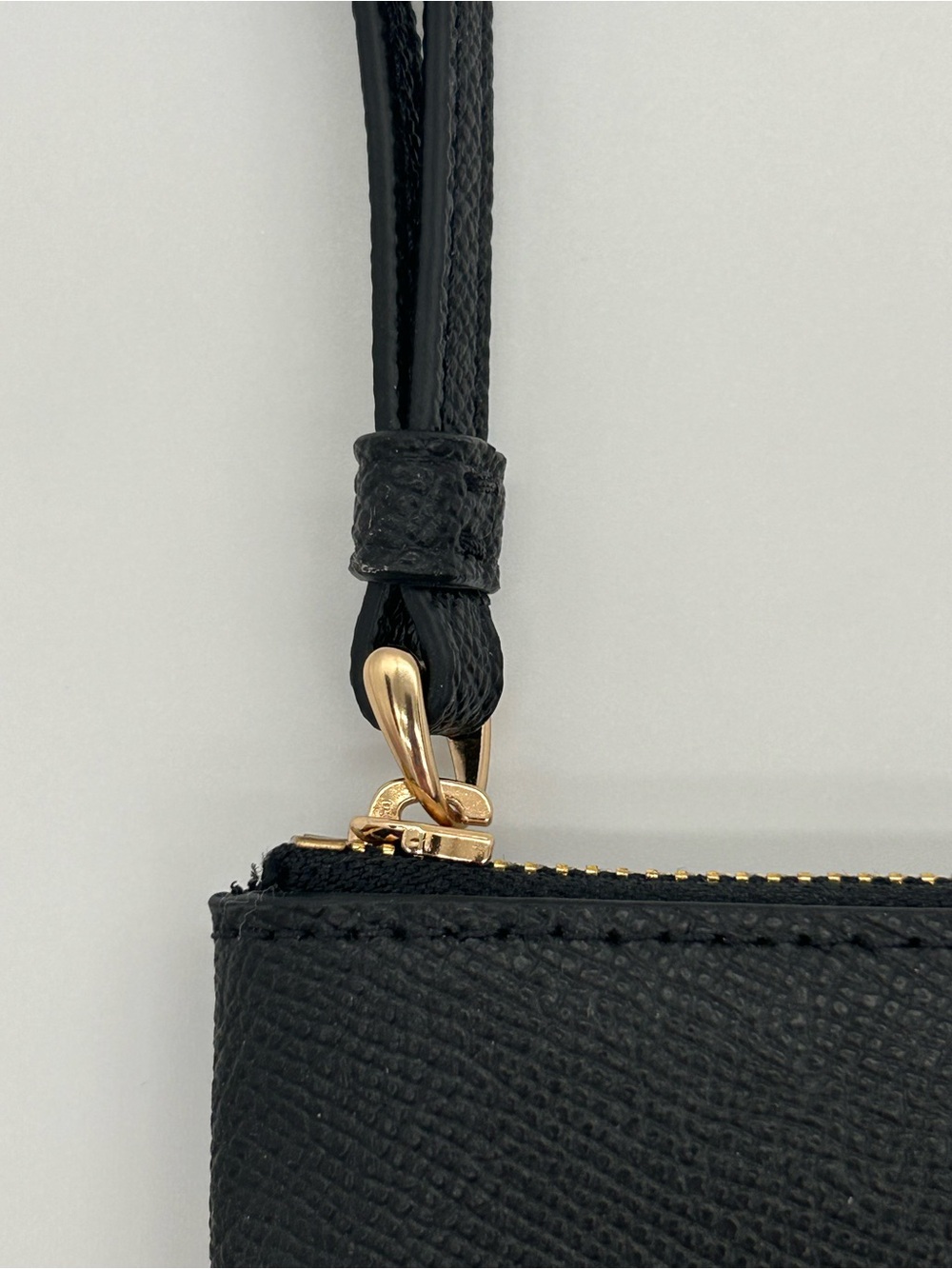 Coach Black Leather Wristlet with Gold Hardware Brand New (tag inside) - Picture 4 of 11